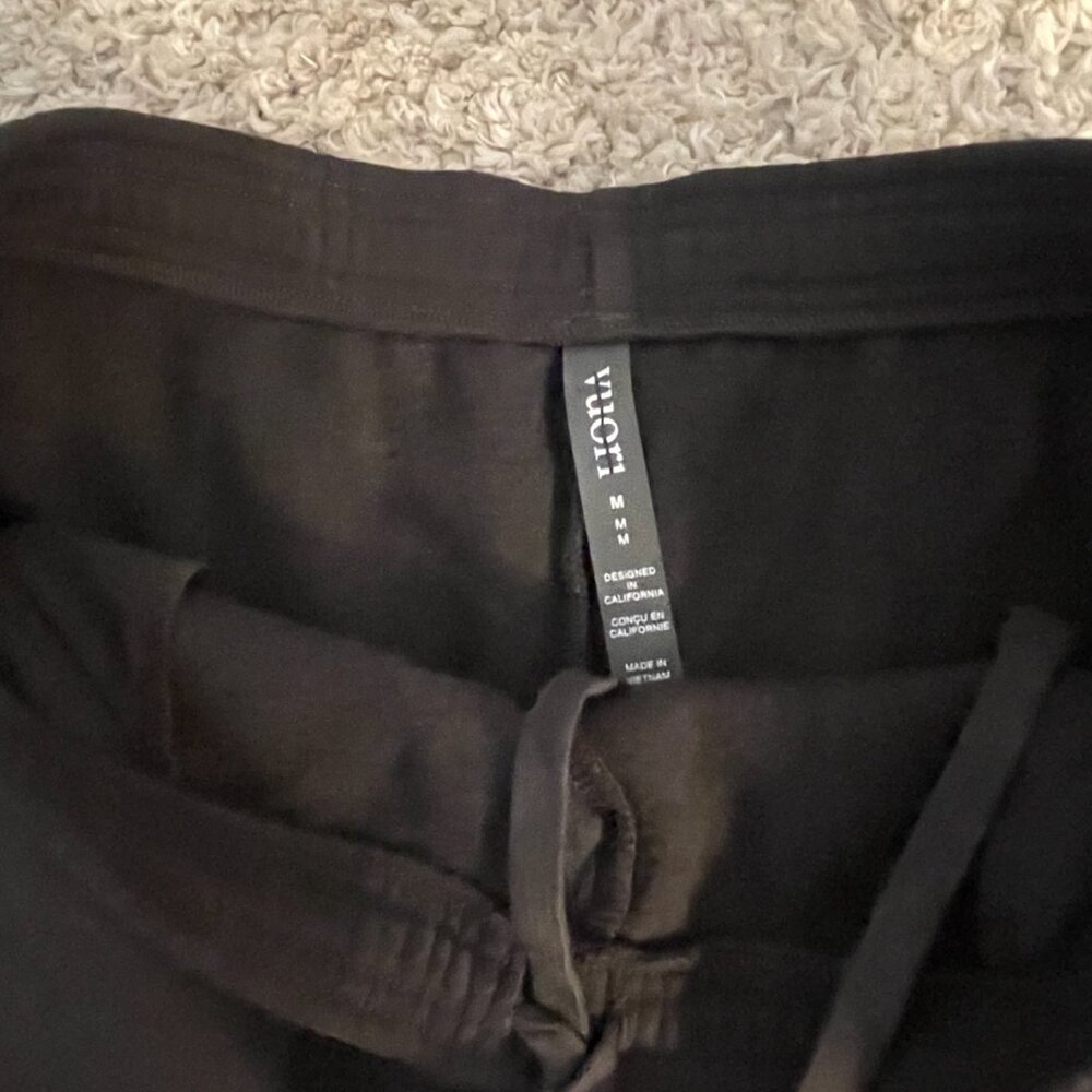 Vuori Restore Straight Leg Sweatpant M Regular Washed Black NWT - Picture 4 of 8